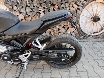 HONDA CB 125 R Neo Sports Café - 10
