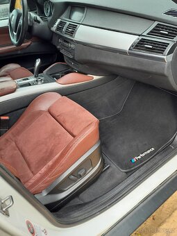 Prodám havarované Bmw X6 4.0d bez motoru - 10