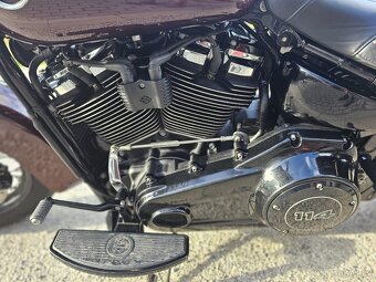 Harley-Davidson Heritage Classic 114 - 10