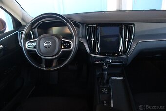 Volvo V60 D3 Momentum Automat+LED+Tažné+94tis km - 10