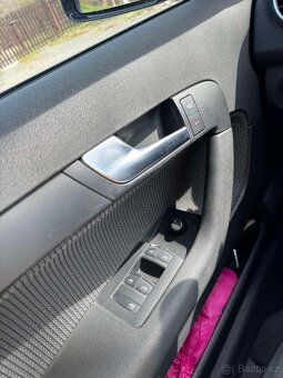 AUDI A3, 1,6 Sportback, rok 2006 - 10