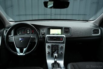 Volvo V60 Cross Country 2.4 D4 AWD 162 kW ČR, Tažné - 10