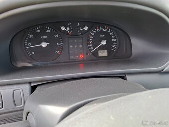 Renault Laguna 1.8i Klima Model 2003../// Na opravu/// - 10