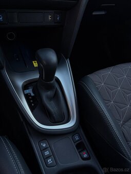 Toyota Yaris Cross 4x2 1.5 Hybrid Elegant- 15.000 km - 10