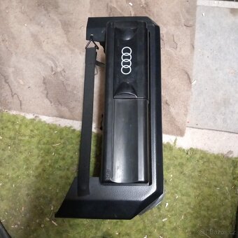 Originální CD changer AUDI 100 / A6 C4 + držák a kryt do kuf - 10