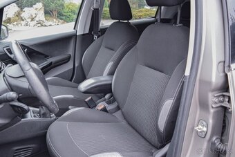 Peugeot 208 1.2 Active 2015 - 10