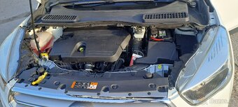 FORD KUGA 2,0TDCI AWD - 10