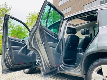 Volkswagen Tiguan 2.0TDI 103KW MANUÁL VÝHŘEV SENZORY TAŽNÉ - 10
