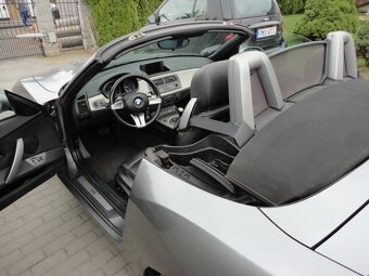 BMW Z4 3.0 SMG - 10