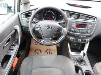 Kia Ceed HB 1.4CRDi 66kW ČR 1MAJITEL SERVISKA - 10