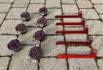 Jawa 250 350 panelka - drzaky a spinacky - 10