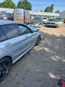 Mercedes-Benz C 43 AMG T - 10