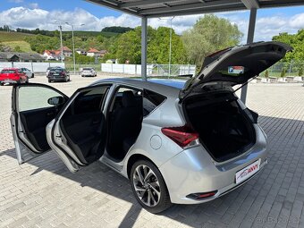 Toyota Auris 1,8 Hybrid e-CVT Executive - 10