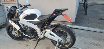 APRILIA TUONO V4 2014 - 10