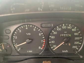 Ford Mondeo, 2,5 benzín, 125kw, rok 2000, GHIA, STK do 04/27 - 10