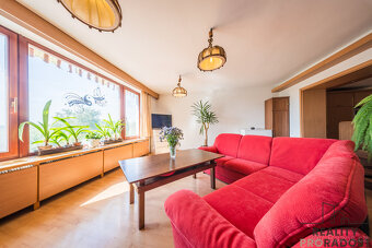 Prodej rodinného domu 315 m2, pozemek 834 m2, Perunská Hodon - 10