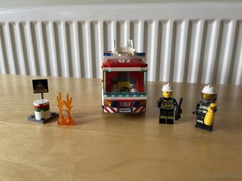 LEGO CITY: Záchrana hasičů v burger baru (60214) - 10