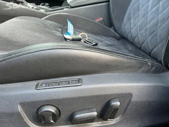 ŠKODA SUPERB SPORTLiNE2.0 TDI 140 KW 4x4 - 10