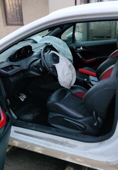 Peugeot 208, 2012 - 2019 - 10