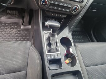 KIA SPORTAGE 2.0 CRDI 4X4 - 10