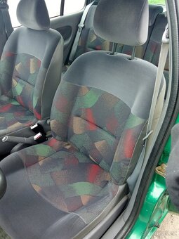 Renault Clio - 10