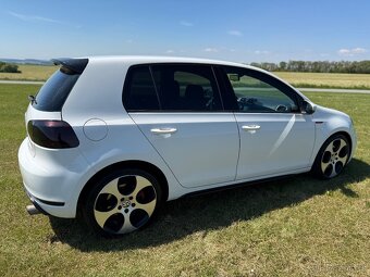 GOLF GTI - 10