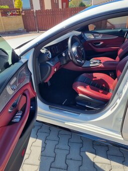 Mercedes benz CLS Coupe 400D AMG - 10