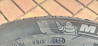 ALU kola ŠKODA 5x100 R17 NOVÁ letní sada KAMIQ pneu MICHELIN - 10