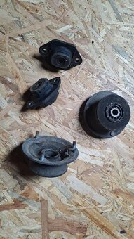 BMW E12, E30, E34 - zbytky dílů - 10