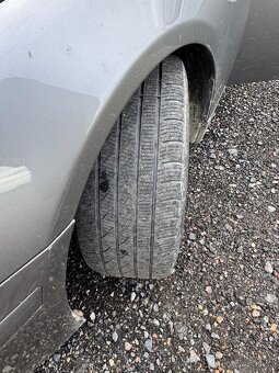 BMW e65 730d 2003 - 10