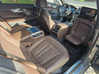BMW 730 dA 4/2022 pouze naj. 14408km - 10