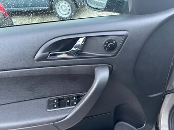 Škoda Yeti 2.0 Tdi 110kw 4x4 Joy r.v. 2016,serviska - 10