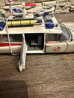 Ghostbusters + ECTO 1 - 10