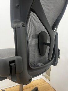 Kancelářská židle Herman Miller Aeron Remastered New - 10