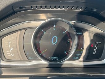 Volvo V60, 2.4 D6 AWD 158 kW PLUG-IN HYBRID - 10