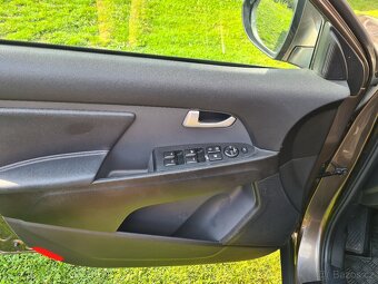 Prodám Kia Sportage 2.0 CRDi 4WD 135 kw 2015/16 - 10