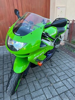 Kawasaki ZX-9R 1999 - 10