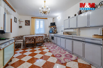 Prodej nájemního domu, 669 m², Český Krumlov, ul. Hřbitovní - 10