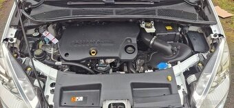 Ford S-max, 2.2 TDCI, TITANIUM S,147 KW, 7 míst  - 10