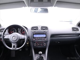 Volkswagen Golf 1,4 TSI 90kW Comfortline 1.Maj (2010) - 10