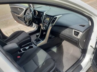 Hyundai i30 1.6 CRDI 81kW kombi, 2016, NOVÉ V ČR, DPH - 10