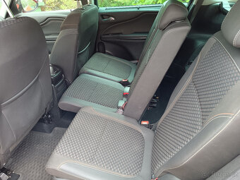 Zafira Tourer 1,4 benzín 103 KW, manuál, 06/2018 - 10