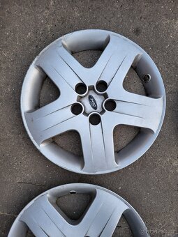Pneu 205/55/16 + kola, poklice FORD - 10