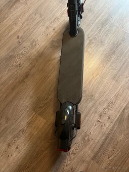 Xiaomi Electric Scooter 4 Pro 2nd Gen recenze - 10