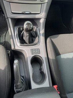 Ford mondeo 2010 2.0 TDCI - 10