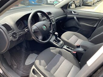 Škoda Octavia II combi 1.6 FSI Elegance r.v.2006 - 10