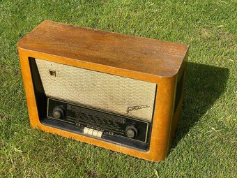 rádio staré rádio tesla retro audio tesla festival - 10