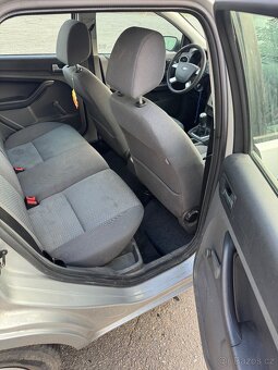 Ford Focus 1.6i 74kW - 10
