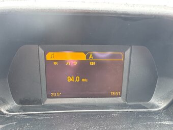 Opel Meriva 1.7 CDTI 16V 74 kW 1. MAJITEL - 10