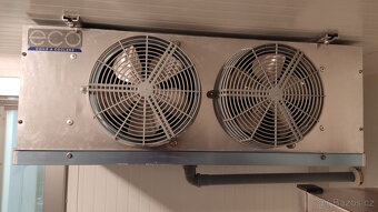 chladící a mrazící box - 10